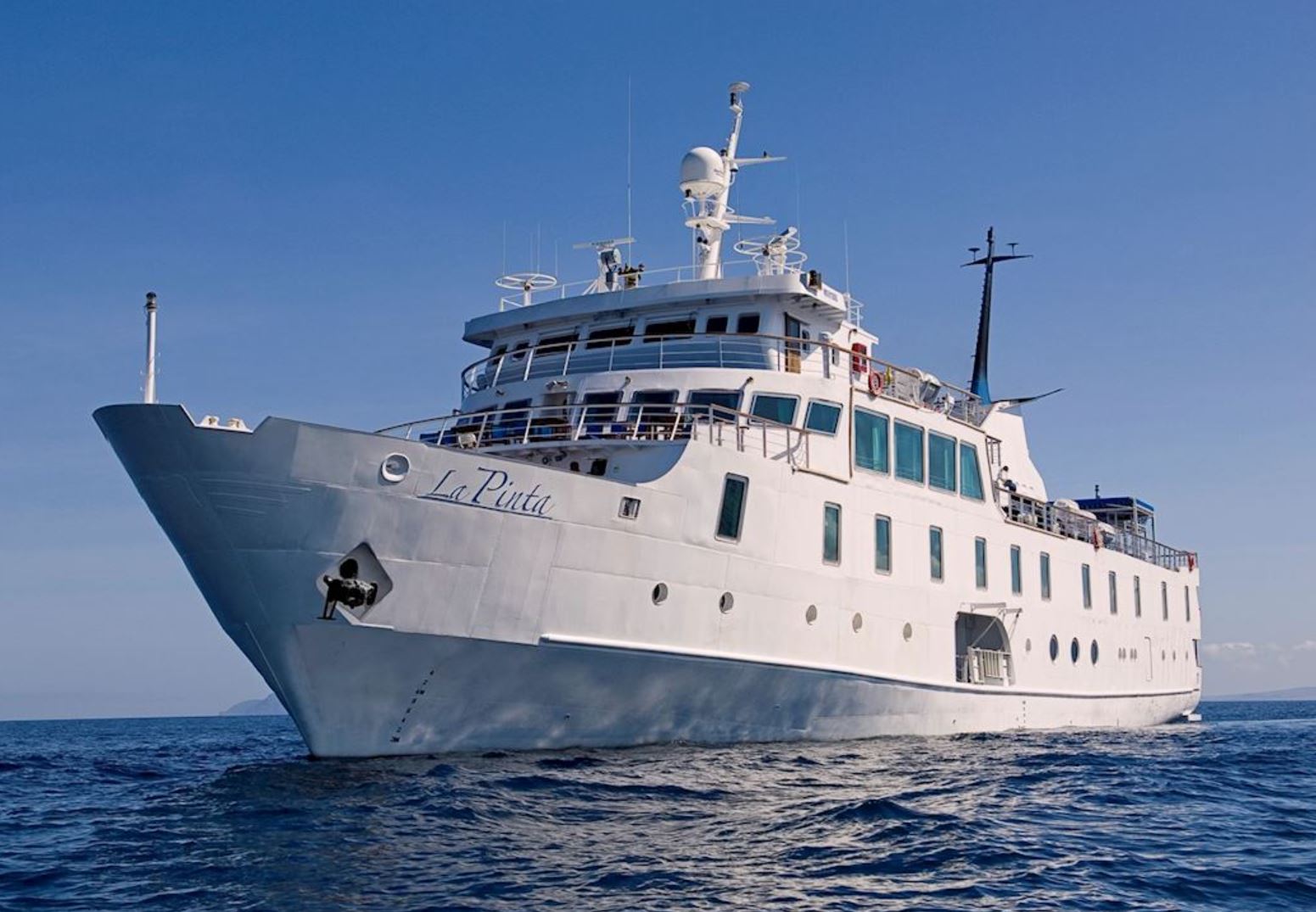 La Pinta de luxe Expedition ship: La Pinta Luxus-Expeditionsschiff 7 Tage/6 Nächte Kreuzfahrt