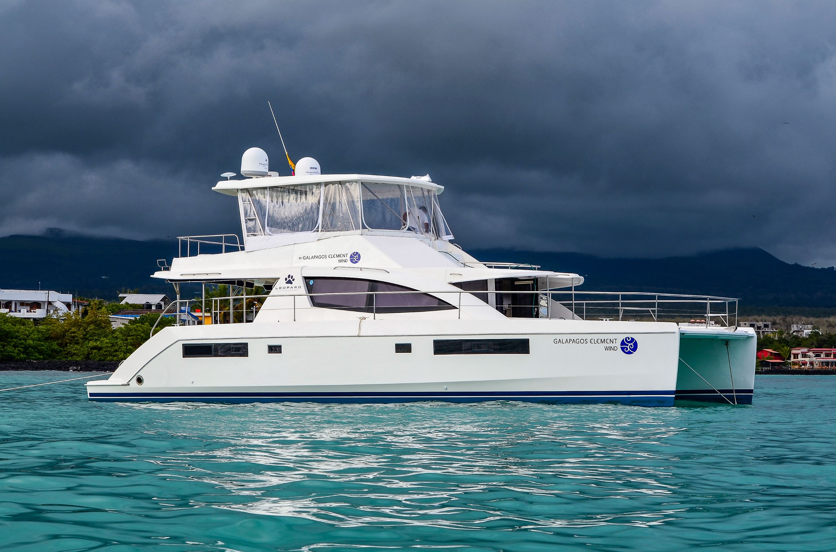 Galapagos Element Wind Yacht: Galapagos Element Wind Yacht, daily Galapagos tours to Floreana, Isabela or San Cristobal Island