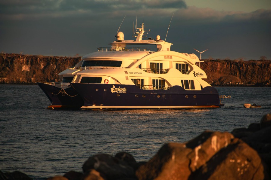 Luxury Catamaran M/C Endemic: 8 Tage / 7 Nächte Route A Kreuzfahrt Luxuskatamaran M/C Endemic