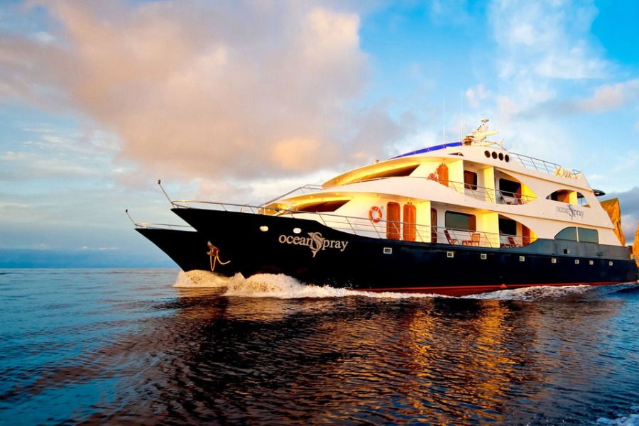 Luxury M/C Ocean Spray 8 days/7 nights cruise